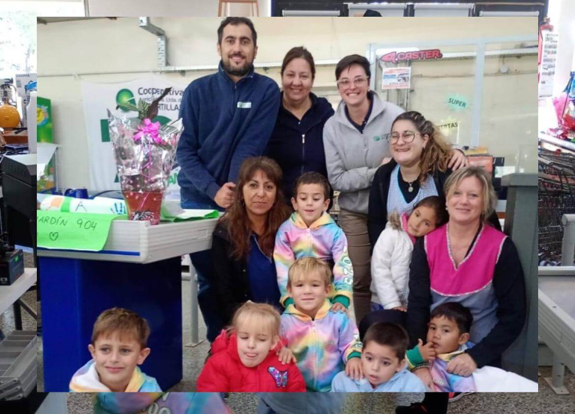 Lee más sobre el artículo Una visita que nos inspira: los alumnos del Jardín de Infantes N° 904 conocieron nuestro autoservicio.